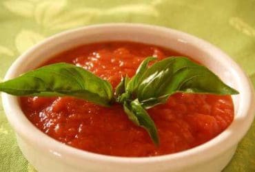 Enlever le goût acide de la sauce tomate