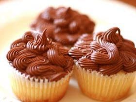 Glaçage au chocolat pour cupcakes