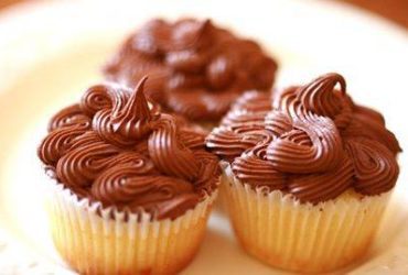 Glaçage au chocolat pour cupcakes