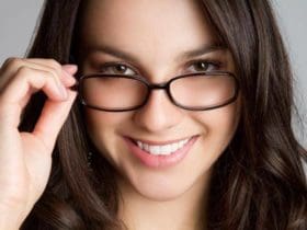 Bien choisir ses lunettes de vue (pour femme)
