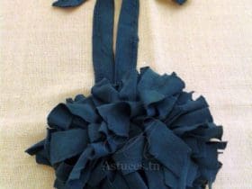 Fabriquer un pompon avec un t-shirt