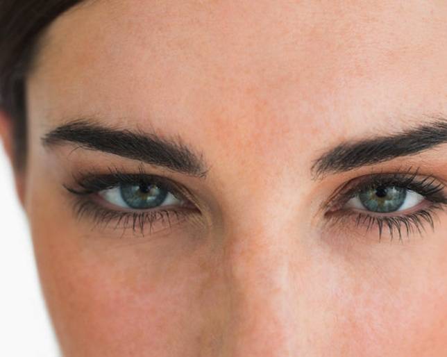 6 problèmes de sourcils et leurs solutions