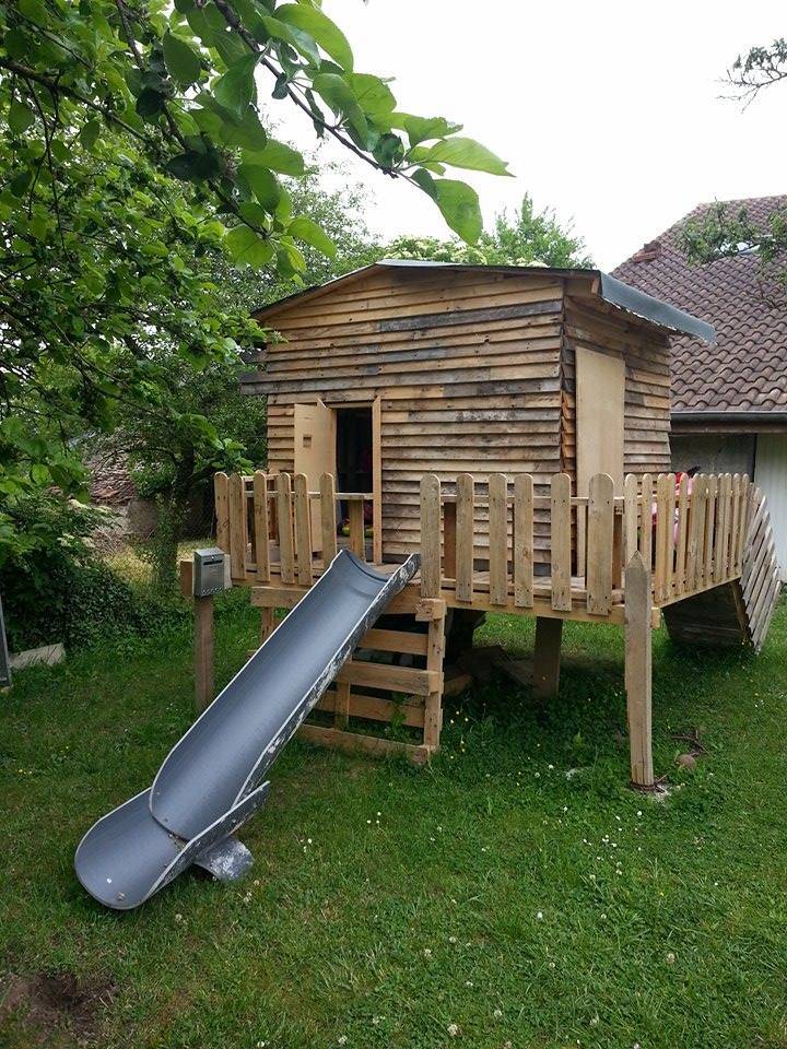 Cabane enfants en bois de palettes