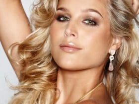 Donner aux cheveux des reflets dorés naturellement