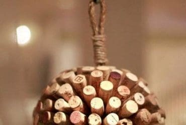 Créez des Boules de Noël en Bouchons de Liège