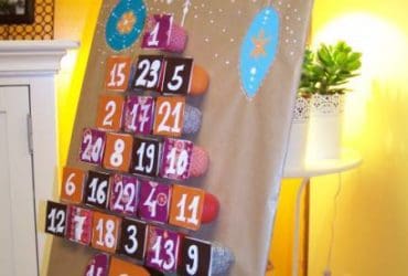 Calendrier de l'avent en pots de yaourt