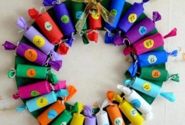 Couronne calendrier de l'avent en rouleaux de papier toilette