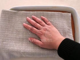 Aplatir un gâteau qui a trop gonflé