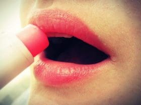 Remèdes naturels contre les lèvres gercées