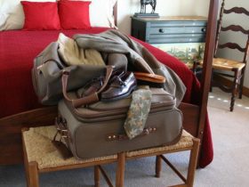 Eviter de se retrouver avec une valise pleine de vêtements froissés