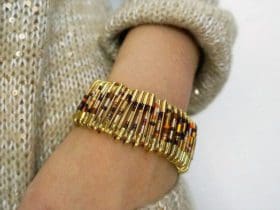 Bracelet en épingles de sûreté