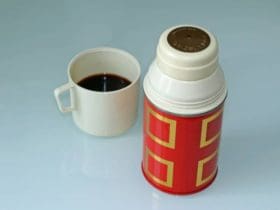 Nettoyer et désodoriser un thermos