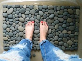 Tapis de bain en galets