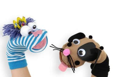 Marionnettes rigolotes avec des chaussettes