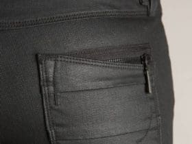 Entretenir un jean huilé