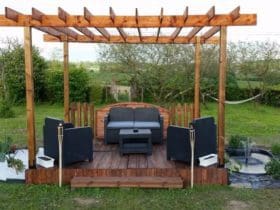 Construisez une Terrasse et une Pergola Écologiques