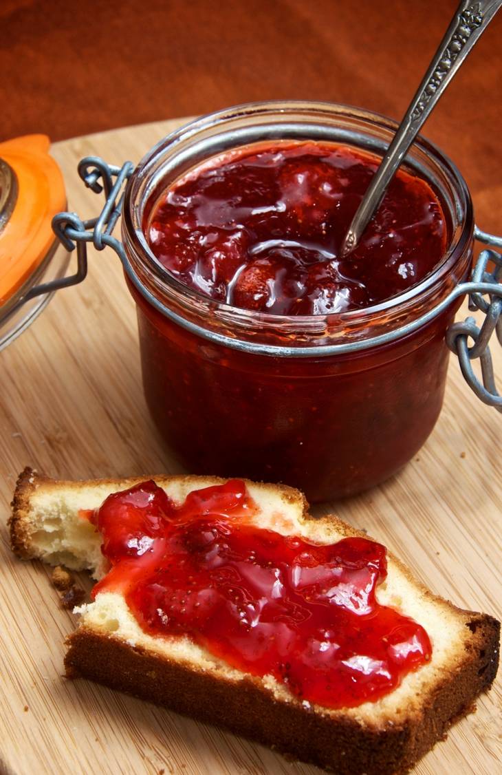 Confiture de fraise faite-maison