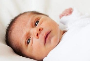 Remède naturel contre les coliques chez bébé