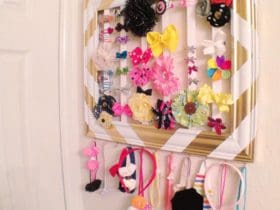 Rangement mural pour les accessoires pour cheveux