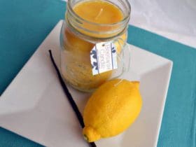 Bougie de cire d'abeille au citron et à la vanille