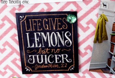 Personnaliser un tableau en liège