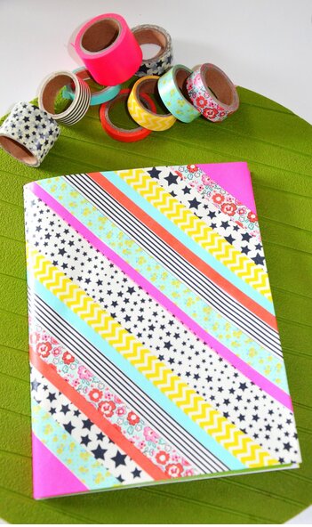 Couverture de cahier personnalisée avec du masking tape