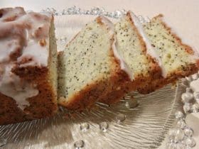 Couper un cake sans qu'il ne s'émiette