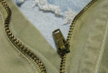 Comment remettre le curseur d'une fermeture éclair facilement?