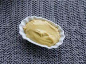 Conserver un pot de moutarde entamé