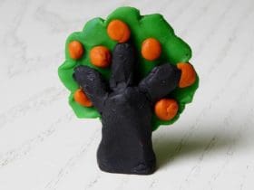 Assouplir la pâte à modeler sèche