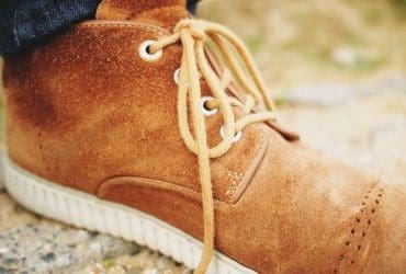 Nettoyer les chaussures en suédine