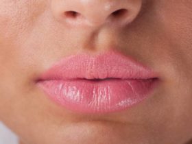 Traitez les Gerçures des Lèvres avec un Produit Miracle Maison