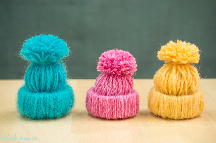 Mini-bonnets décoratifs en laine