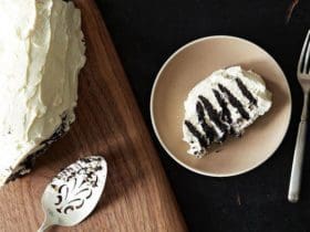 Gâteau sans cuisson avec seulement trois ingrédients