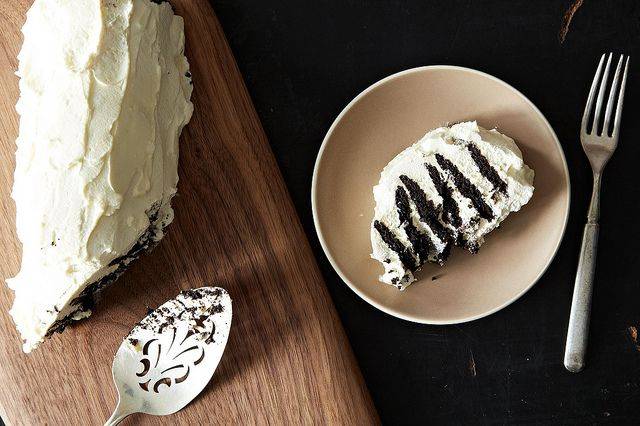 Gâteau sans cuisson avec seulement trois ingrédients