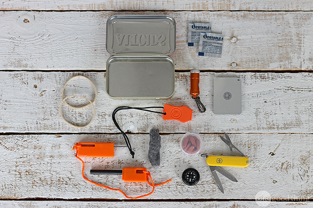 mini-kit de survie dans la nature à composer soi-même