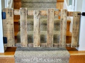 Barrière de sécurité en palette pour bébé