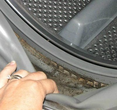 Comment nettoyer le joint de la porte de la machine à laver