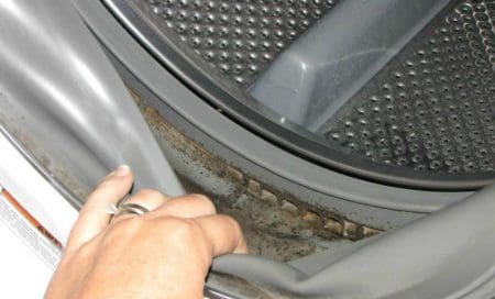 Comment nettoyer le joint de la porte de la machine à laver