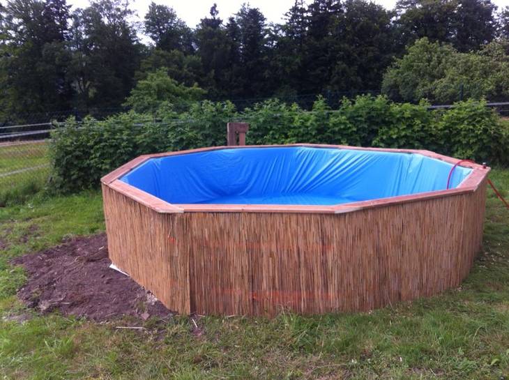 Fabriquer sa propre piscine avec des palettes