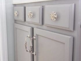 Comment repeindre un meuble étape par étape