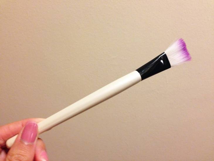 pinceau pour appliquer un masque visage