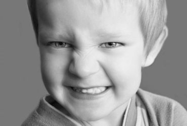 Comment réagir face à un enfant agressif