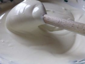 Comment faire sa propre crème fraîche