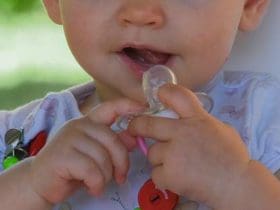 Une tétine personnalisée pour votre bébé