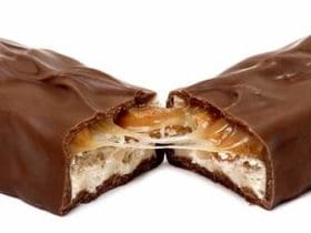 Recette gourmande de barres Snickers avec des ingrédients maison