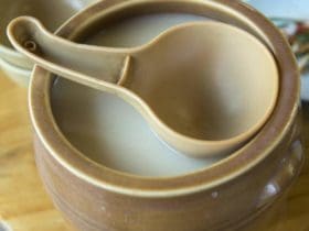 Utilisations de l'eau de riz pour la peau et les cheveux