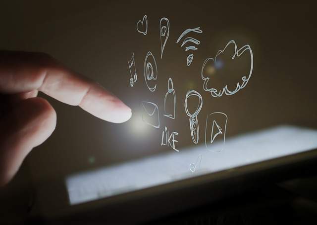 tablette pour faire des recherches sur Internet