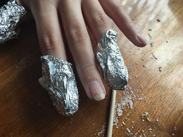 soin des ongles avec du sel