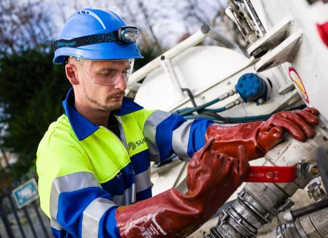 vidange de fosse septique, ouvrier qualifié SUEZ